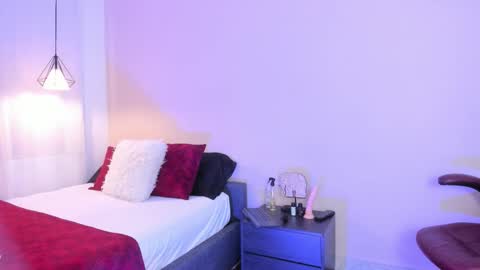 Bella Wild online show from February 2026 12:06:01 PM