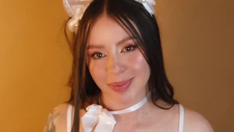 Snapshot of bellawoods_ chatting on May 2026 11:27:01 AM laukyubey online show from May 2026 11:27:01 AM