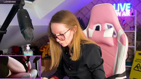 Alice online show from January 2025 01:42:02 PM