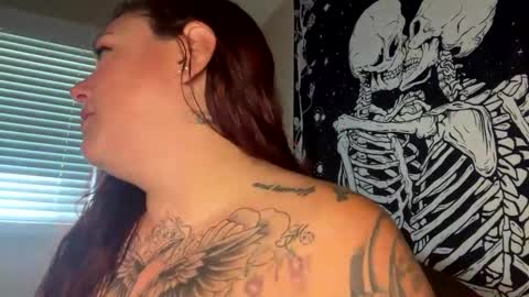 Snapshot of belle_marie chatting on September 2025 02:17:02 PM Belle xx online show from September 2025 02:17:02 PM