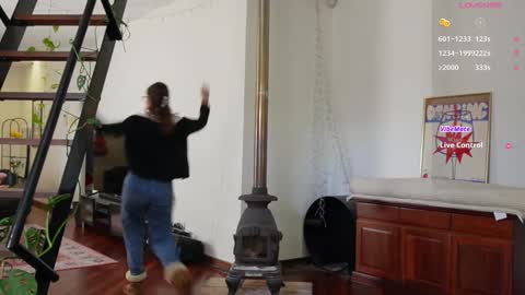 BELLE   online show from October 2025 02:45:02 AM