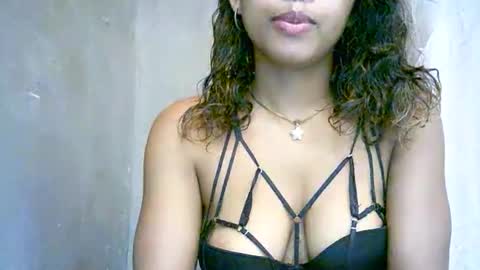 Snapshot of bellibellah chatting on February 2026 06:22:02 AM BelliBellah online show from February 2026 06:22:02 AM