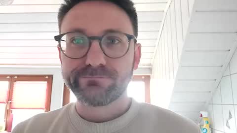 Snapshot of ben00189 chatting on February 2026 10:12:01 AM ben00189 online show from February 2026 10:12:01 AM
