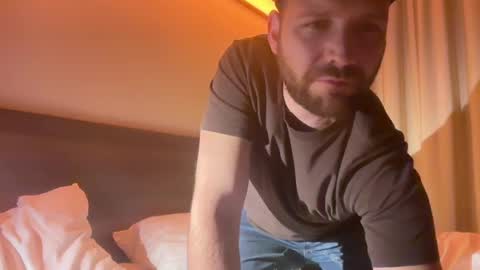 Snapshot of ben_nm chatting on January 2025 03:30:01 AM Ben N. online show from January 2025 03:30:01 AM