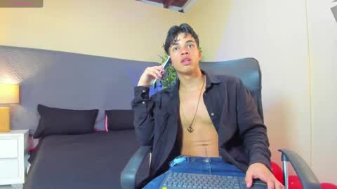 Snapshot of benjamin_more chatting on February 2025 10:52:02 PM BENJAMIN online show from February 2025 10:52:02 PM