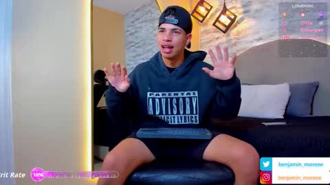 Snapshot of benjamin_more chatting on October 2025 10:26:01 AM BENJAMIN online show from October 2025 10:26:01 AM