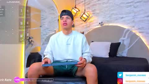 Snapshot of benjamin_more chatting on October 2025 11:16:01 AM BENJAMIN online show from October 2025 11:16:01 AM