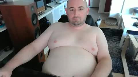 Snapshot of bennn54 chatting on May 2026 08:22:01 AM Ben online show from May 2026 08:22:01 AM