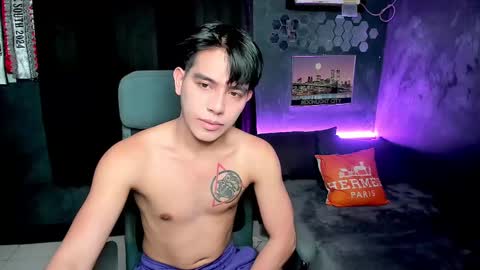 Snapshot of bentlyfuck chatting on December 2024 11:06:02 PM bentlyfuck online show from December 2024 11:06:02 PM