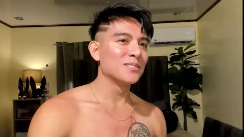 Snapshot of bentlyfuck chatting on October 2025 05:26:02 AM bentlyfuck online show from October 2025 05:26:02 AM