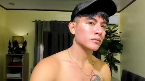 Snapshot of bentlyfuck chatting on October 2025 07:08:02 AM bentlyfuck online show from October 2025 07:08:02 AM