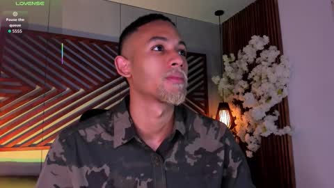 bento_fox online show from November 2025 04:40:02 AM