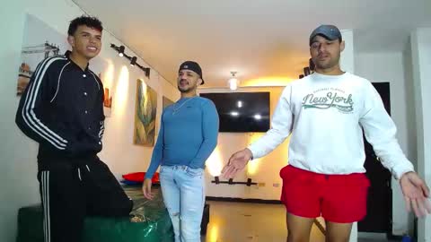 benz boys online show from January 2026 12:42:01 PM