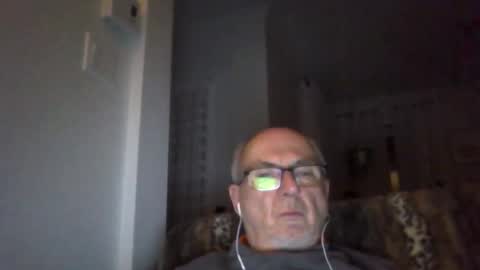 bernard1102 online show from February 2025 02:14:02 AM