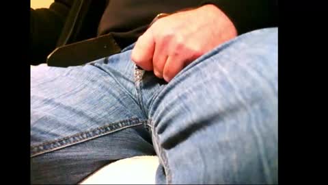 bernardo1968 online show from November 2025 06:52:02 PM