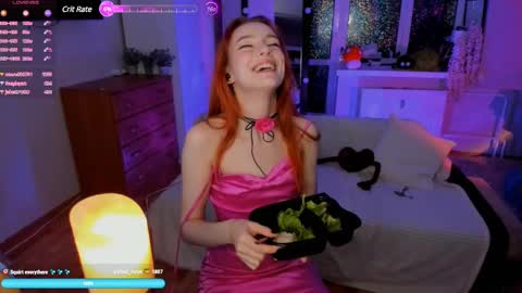 Snapshot of berrryjelly chatting on February 2025 03:26:01 PM Hi Im NikaComing back online on Monday 3 online show from February 2025 03:26:01 PM