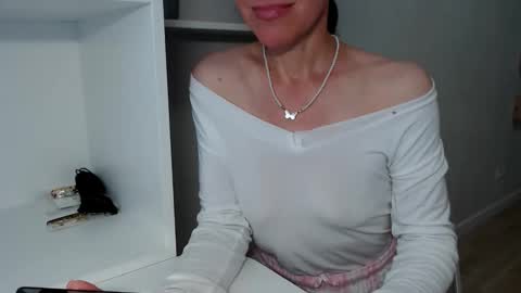 Snapshot of berry2024 chatting on May 2026 07:05:01 AM berry2024 online show from May 2026 07:05:01 AM