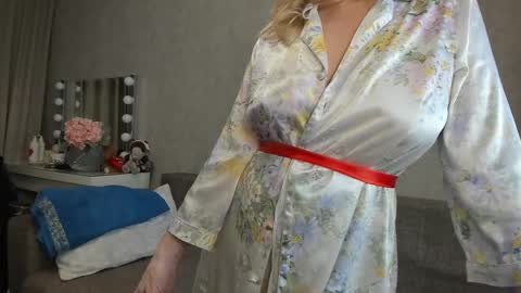 best__angelica online show from December 2025 04:56:01 PM