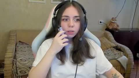 Snapshot of bethany_tease chatting on March 2026 12:11:01 PM bethany_tease online show from March 2026 12:11:01 PM