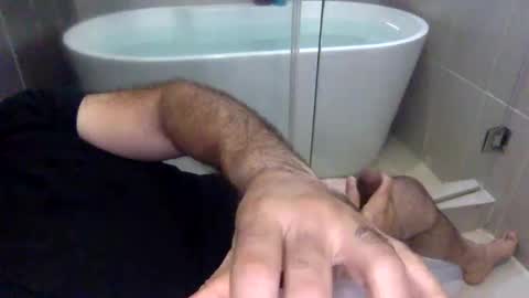 Virtual Gentleman online show from October 2025 06:41:02 PM