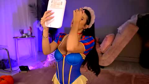 Betty online show from October 2025 05:08:01 AM