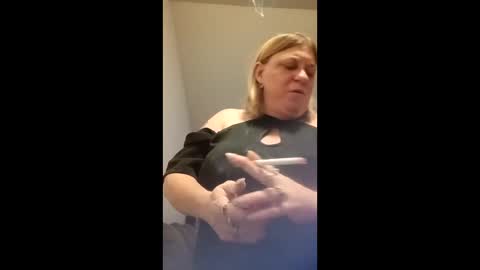 Snapshot of betsygore78 chatting on March 2026 01:07:02 PM betsygore78 online show from March 2026 01:07:02 PM