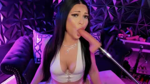 NatashaxoBangs online show from December 2025 04:51:02 AM