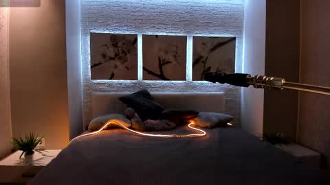 Betty online show from September 2025 08:20:01 PM