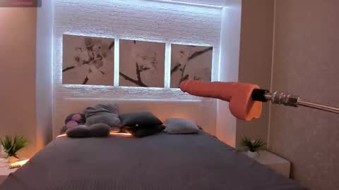 Betty online show from October 2025 08:27:02 PM