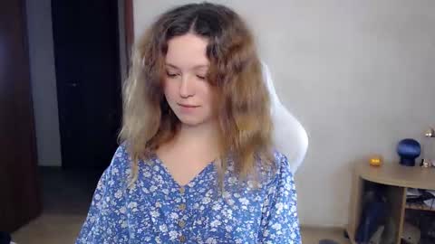 Betty online show from September 2025 08:32:02 PM