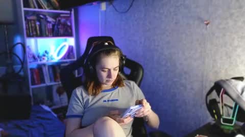 Snapshot of beverly_yay chatting on April 2026 10:11:01 PM beverly_yay online show from April 2026 10:11:01 PM