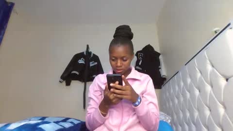 Snapshot of beverlyne5 chatting on February 2026 08:28:01 PM beverly online show from February 2026 08:28:01 PM