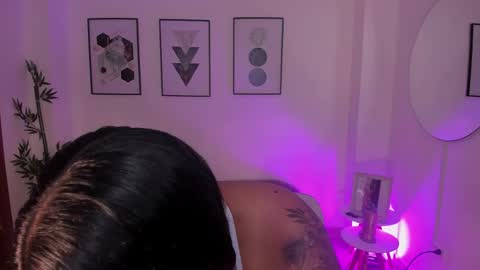 Snapshot of beverlyy_johnson chatting on November 2025 02:21:01 AM beverlyy johnson online show from November 2025 02:21:01 AM