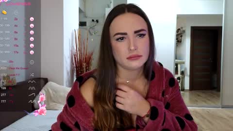   BeyonceDoll       Twitter DollBeyonce    online show from December 2025 02:58:02 PM