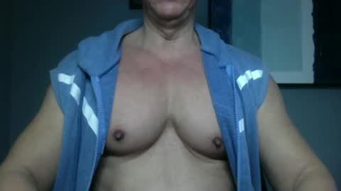 BGDKMUSCLEGUY - SELECTED BY CHATURBATE AS A TOP BROADCASTER FOR 2023 online show from January 2025 04:46:02 PM