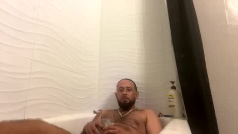 Snapshot of bgonzo_1118 chatting on December 2025 11:44:02 PM bgonzo_1118 online show from December 2025 11:44:02 PM