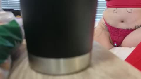 Snapshot of bi_sexualmilf chatting on January 2026 06:35:01 PM Bi sexualmilf Fansly online show from January 2026 06:35:01 PM