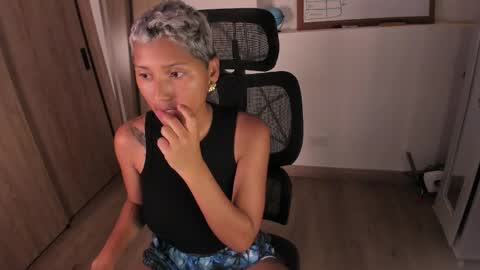 bianca and maxwell online show from January 2026 02:58:02 AM