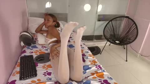 biancaa__18 online show from November 2025 07:35:02 PM