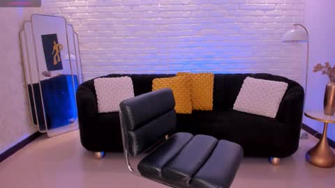 Snapshot of biancapierce_ chatting on February 2026 11:25:02 AM Bianca Pierce online show from February 2026 11:25:02 AM