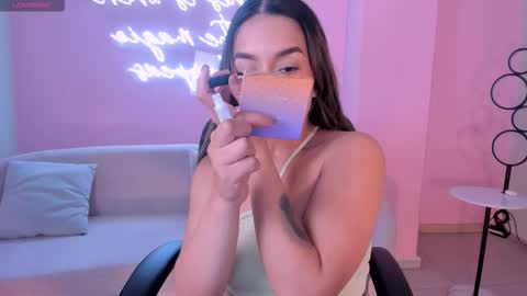 Snapshot of biancapierce_ chatting on March 2026 12:01:02 PM Bianca Pierce online show from March 2026 12:01:02 PM