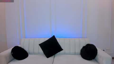 Snapshot of biancapierce_ chatting on May 2026 12:11:01 PM Bianca Pierce online show from May 2026 12:11:01 PM