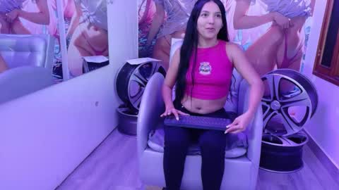 Snapshot of bibi_03 chatting on September 2025 12:44:01 AM Bibiana online show from September 2025 12:44:01 AM