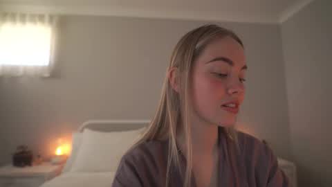 Snapshot of bibi_it_is chatting on September 2025 01:43:01 AM Bibi online show from September 2025 01:43:01 AM