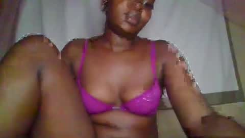 Snapshot of big_diva chatting on March 2025 05:38:02 PM big_diva online show from March 2025 05:38:02 PM