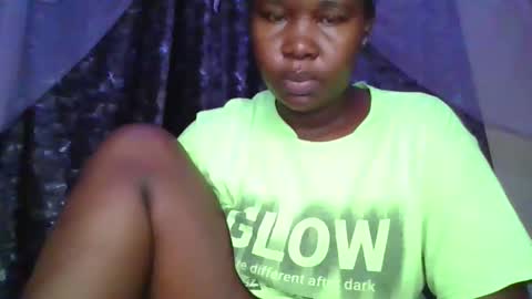 Snapshot of big_diva chatting on October 2025 03:07:02 AM big_diva online show from October 2025 03:07:02 AM