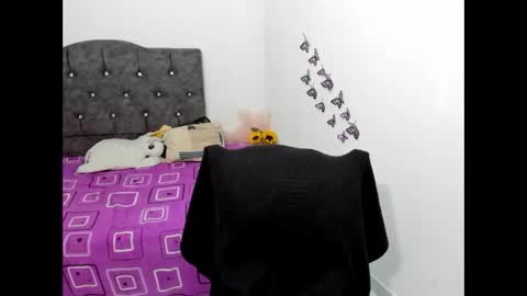 emilia online show from March 2026 12:41:02 AM