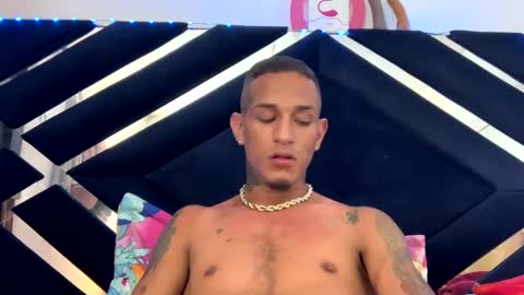 Snapshot of big_latin666 chatting on January 2025 11:27:01 AM Stiven Leon online show from January 2025 11:27:01 AM