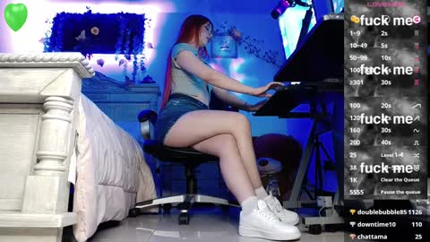 Lava online show from December 2024 10:51:01 PM