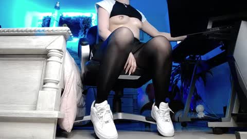 Lava online show from January 2025 02:11:01 AM